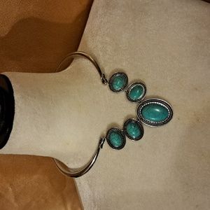 Silvertone and turquoise necklace
